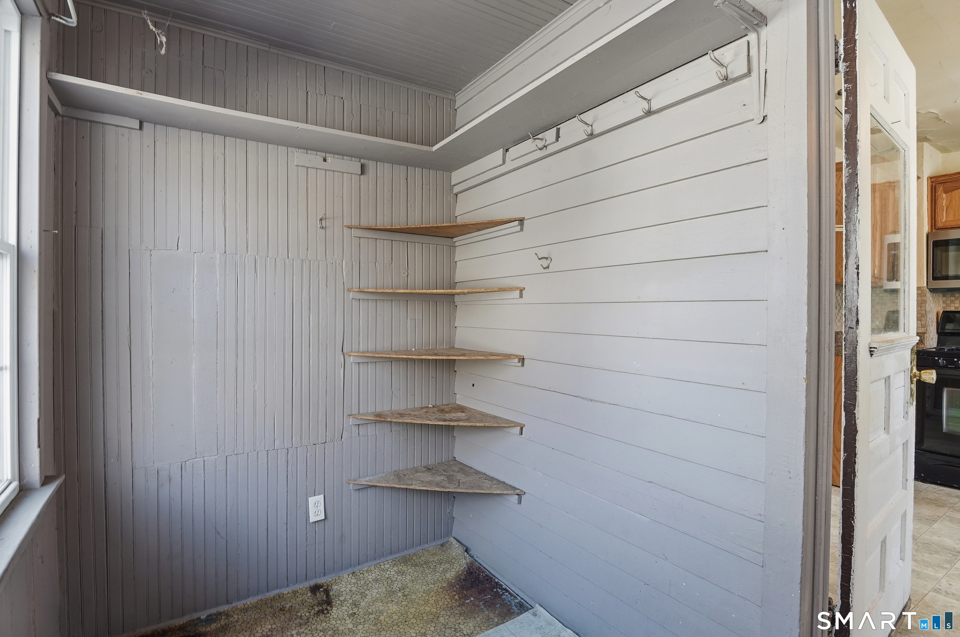 59 Walnut Street Southington, CT 06489 - Photo 15 of 36