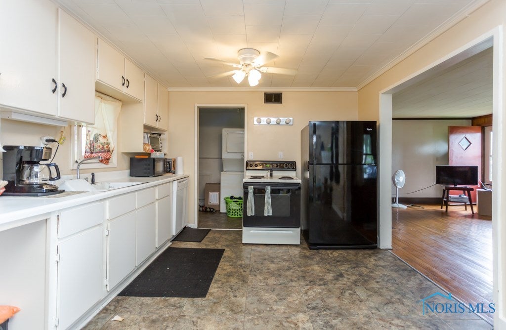 607 Eckel Road Perrysburg, OH 43551 - Photo 10 of 22 Gallery Image 10