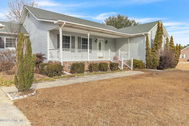 $230,000 | 22 Antinori Lane South, Tabor City, NC 28463