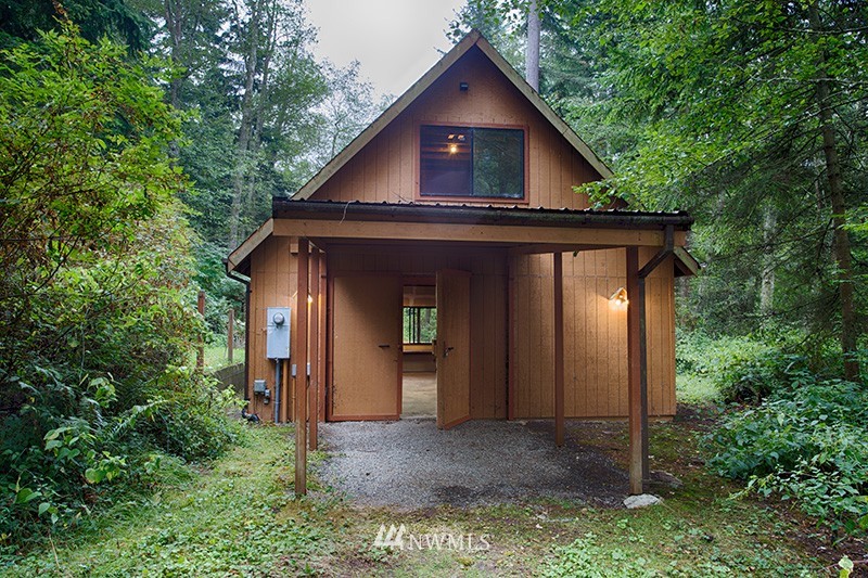 4024 Rachel Road Clinton, WA 98236 - Photo 20 of 21 Gallery Image 20