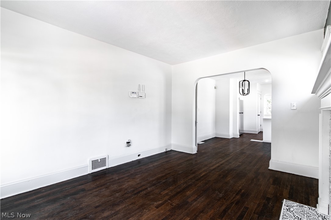 954 Whitby Road Cleveland Heights, OH 44112 - Photo 6 of 31