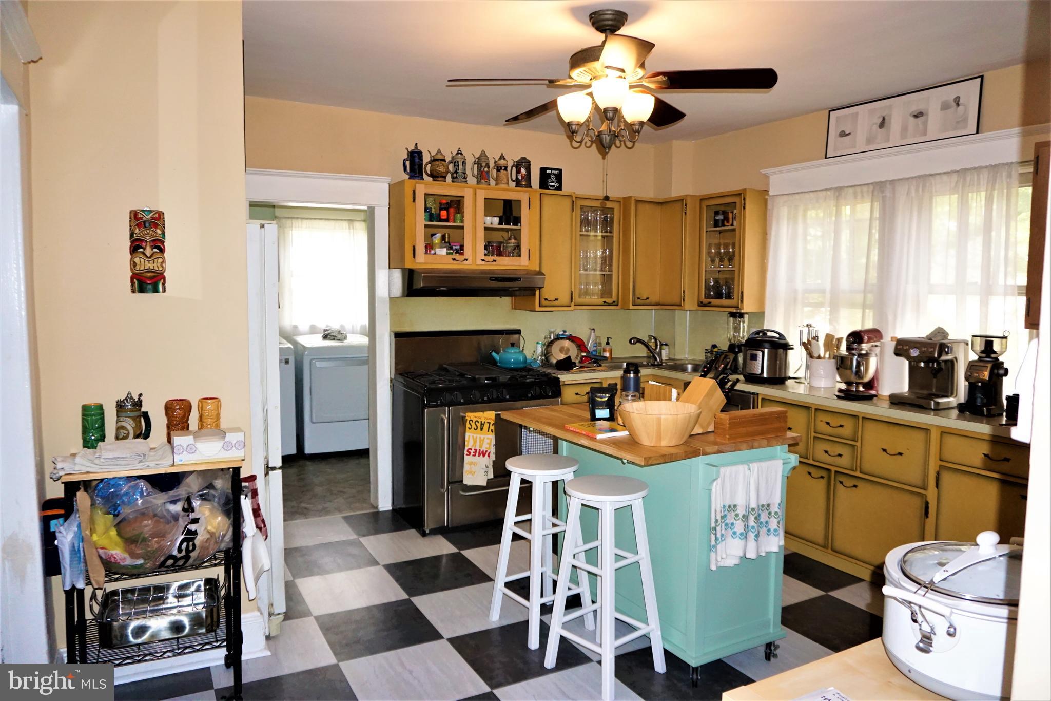 545 Kossuth Street Riverside, NJ 08075 - Photo 4 of 13 Kitchen