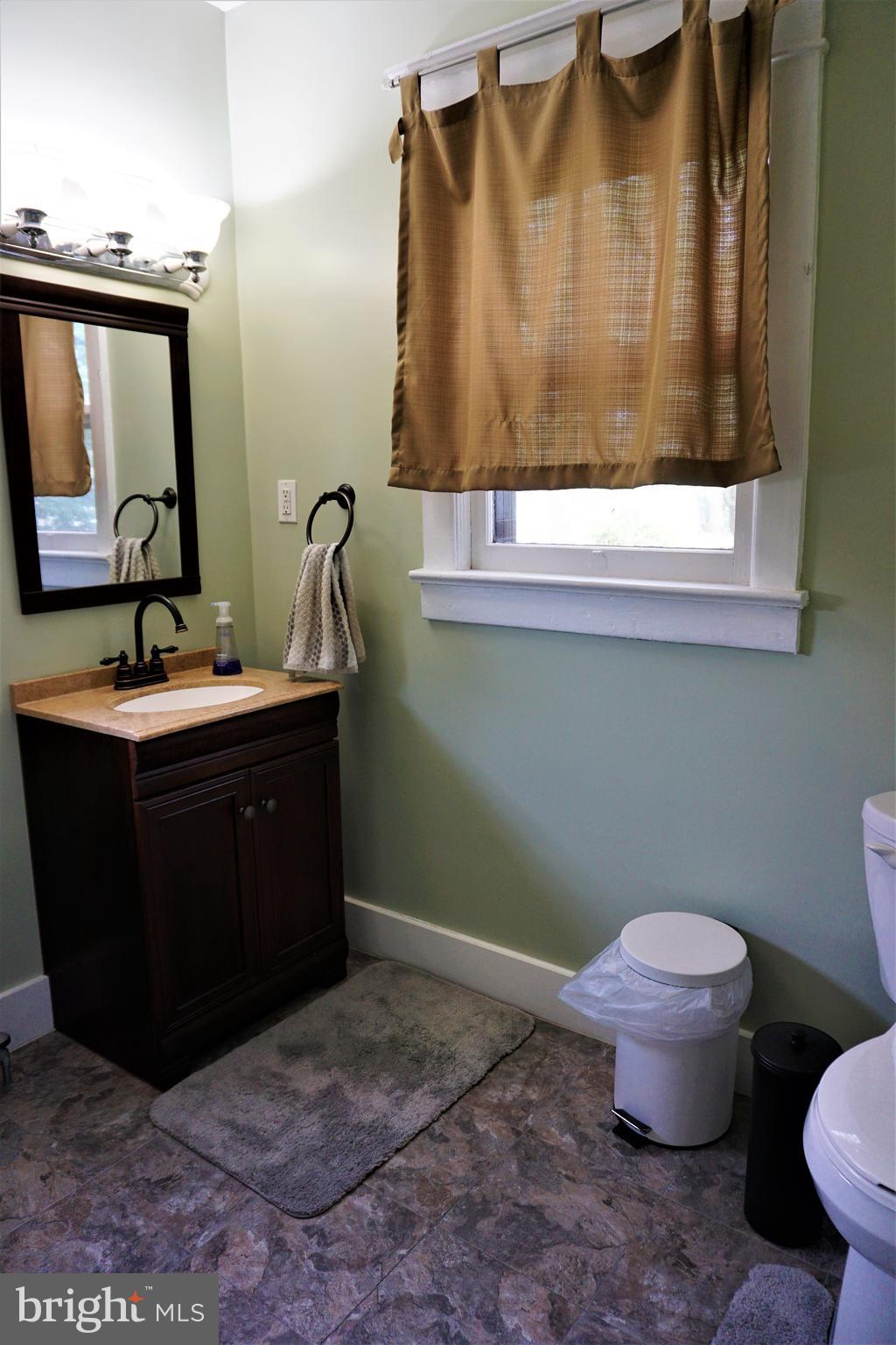 545 Kossuth Street Riverside, NJ 08075 - Photo 7 of 13 Powder Room