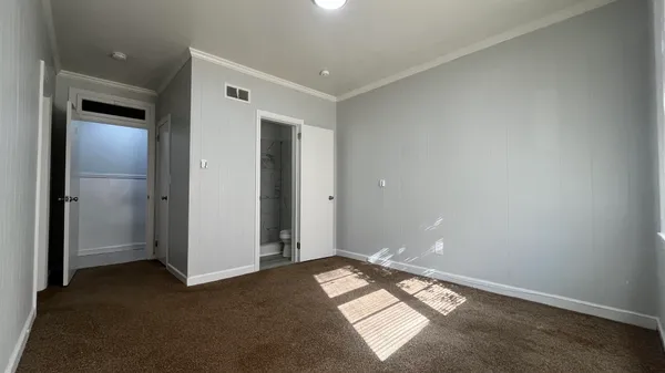 $950 | 704 Blue Ridge Avenue, Unit 5, Bedford, VA 24523