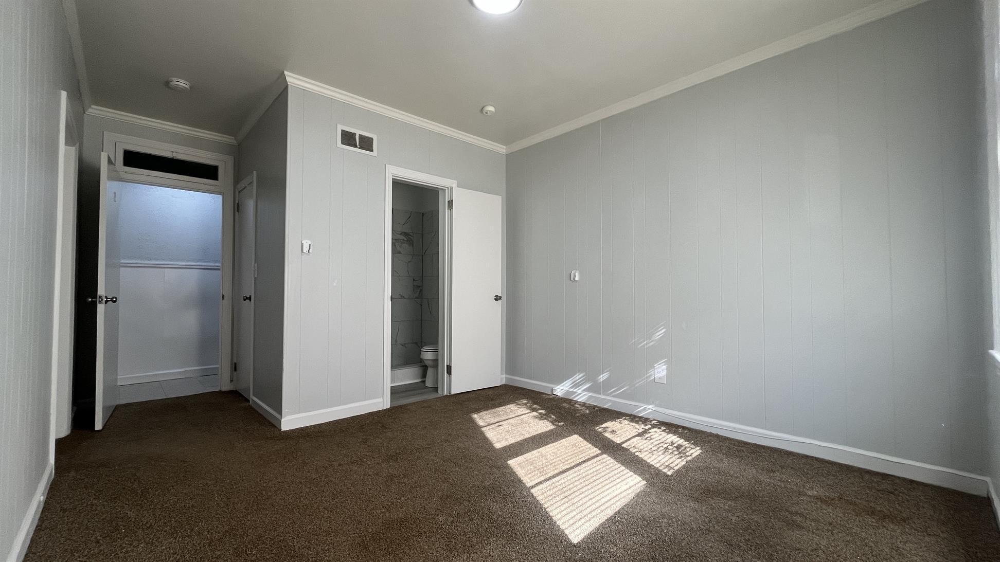704 Blue Ridge Avenue, Unit 5 Bedford, VA 24523 - Photo 8 of 10 a view of entryway