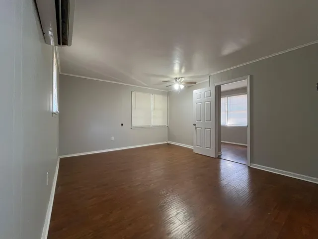 $950 | 704 Blue Ridge Drive, Unit 5, Blue Ridge, VA 24064