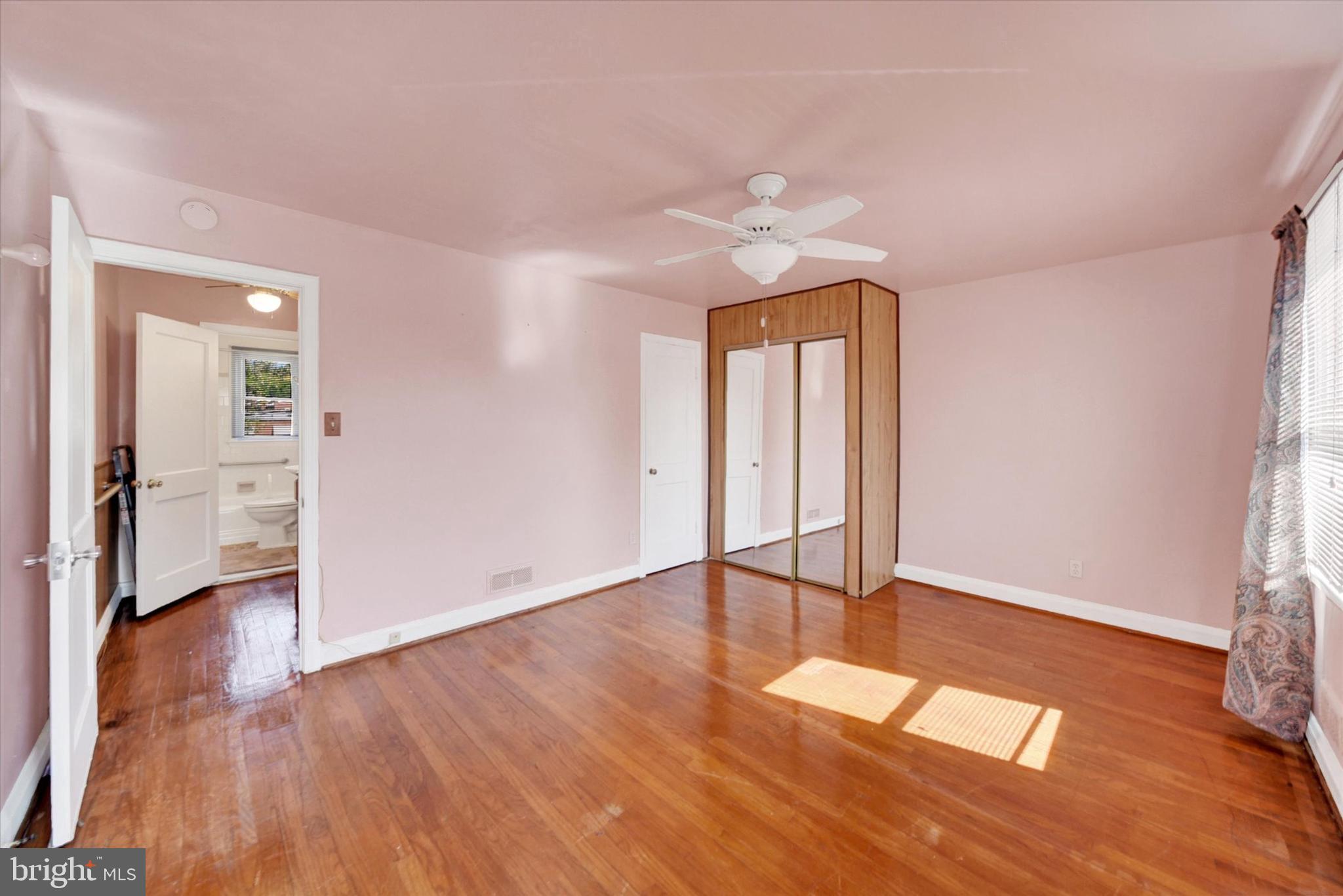 714 Bethnal Road Baltimore, MD 21229 - Photo 21 of 34 Pink bedroom number 2