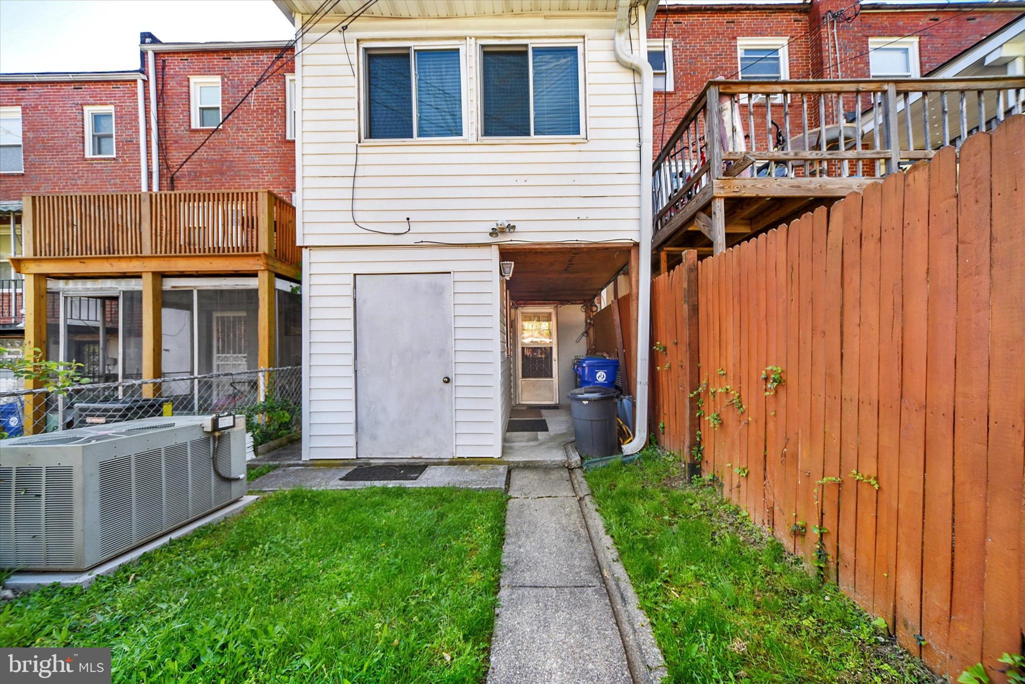 714 Bethnal Road Baltimore, MD 21229 - Photo 33 of 34 She shed