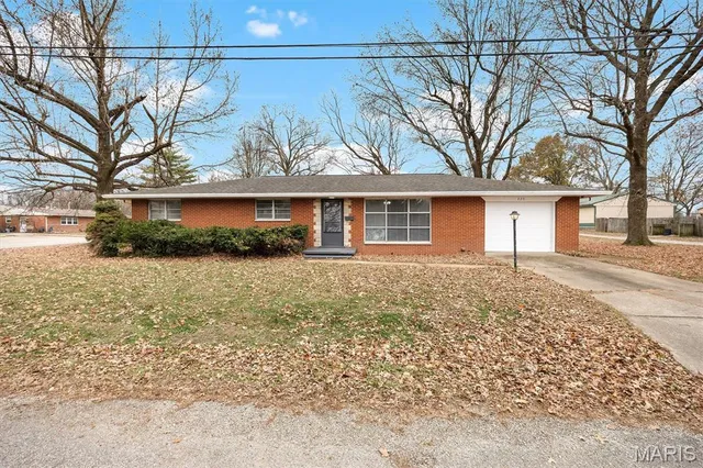 $126,000 | 220 East 8th Street, Marissa, IL 62257