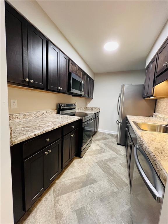 1166 Booth Road Southwest, Unit 402 Marietta, GA 30008 - Photo 14 of 18 Gallery Image 14