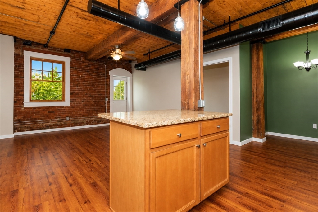 540 Main Street, Unit 101 Clinton, MA 01510 - Photo 12 of 24