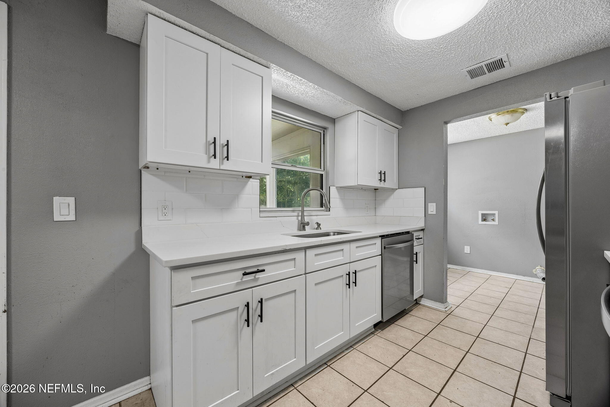 2586 Spring Lake Road West Jacksonville, FL 32210 - Photo 9 of 28 9-web-or-mls-18_2586 Spring Lake Rd W