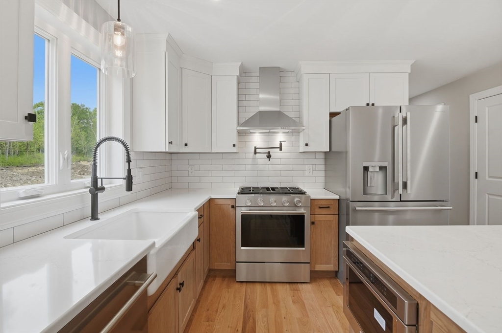 145 Turner Farm Road Uxbridge, MA 01569 - Photo 7 of 9
