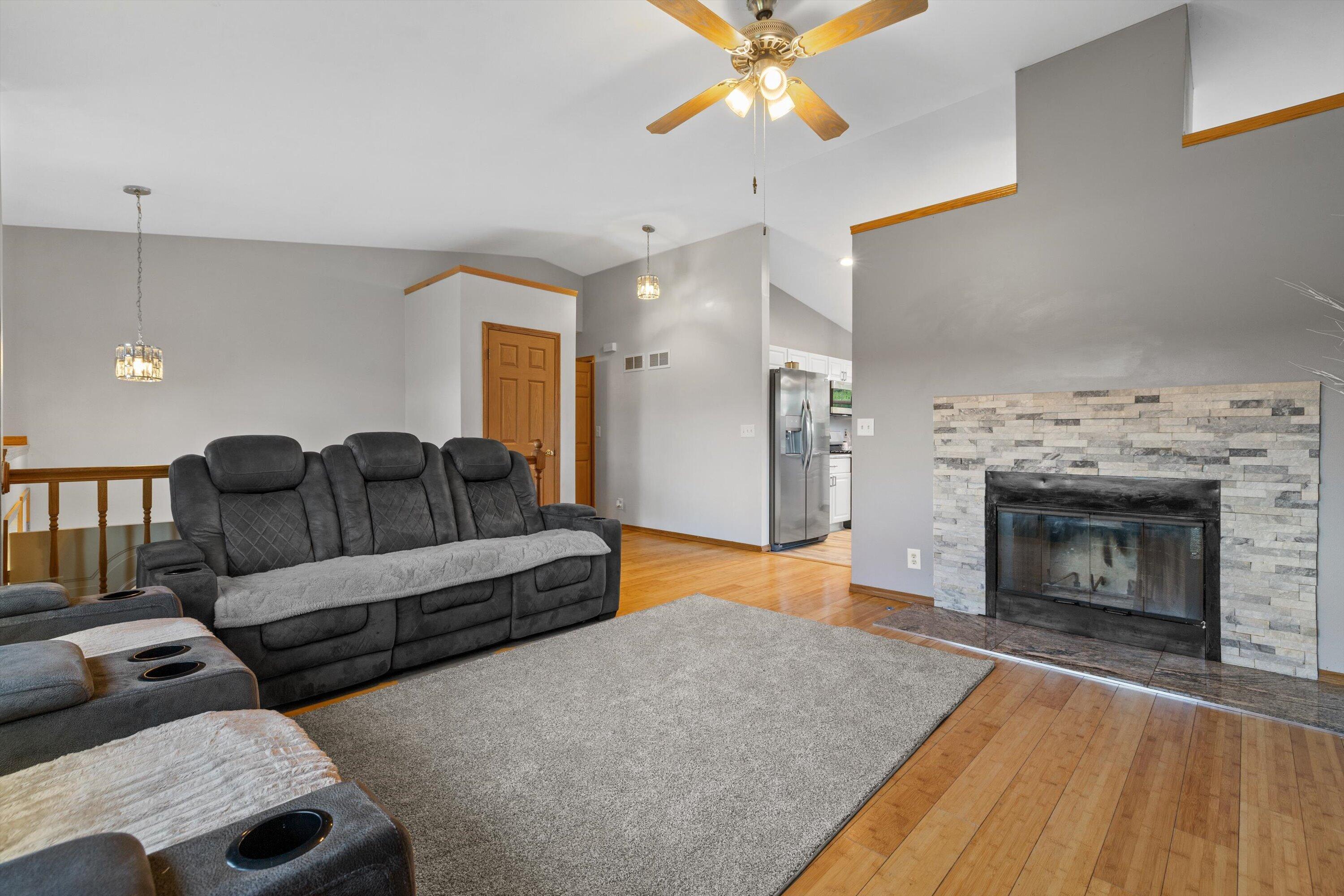 10011 Sheridan Road Pleasant Prairie, WI 53158 - Photo 22 of 50 32-IMG_2037