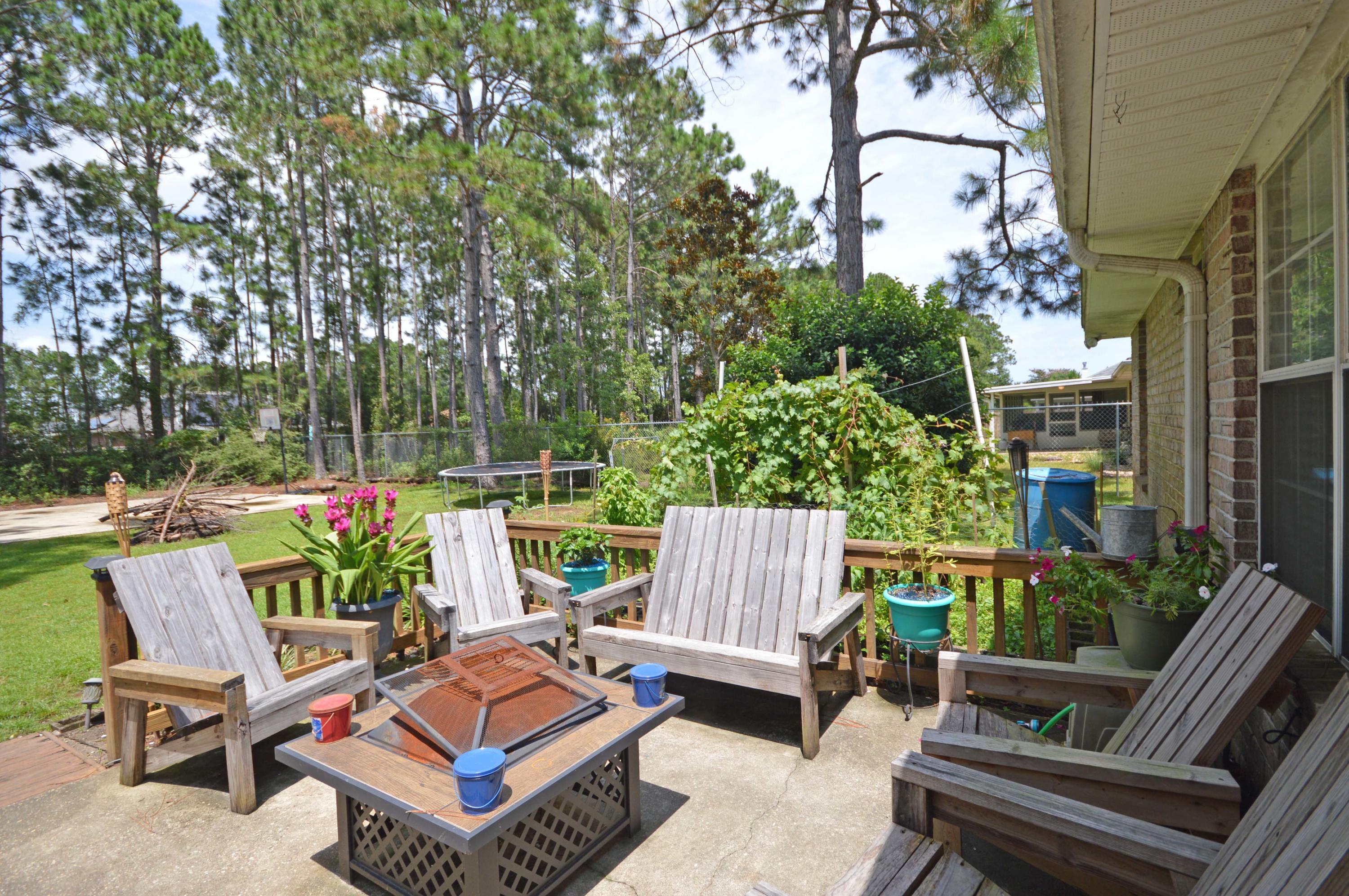 7544 Loop Street Navarre, FL 32566 - Photo 4 of 54 Gallery Image 4