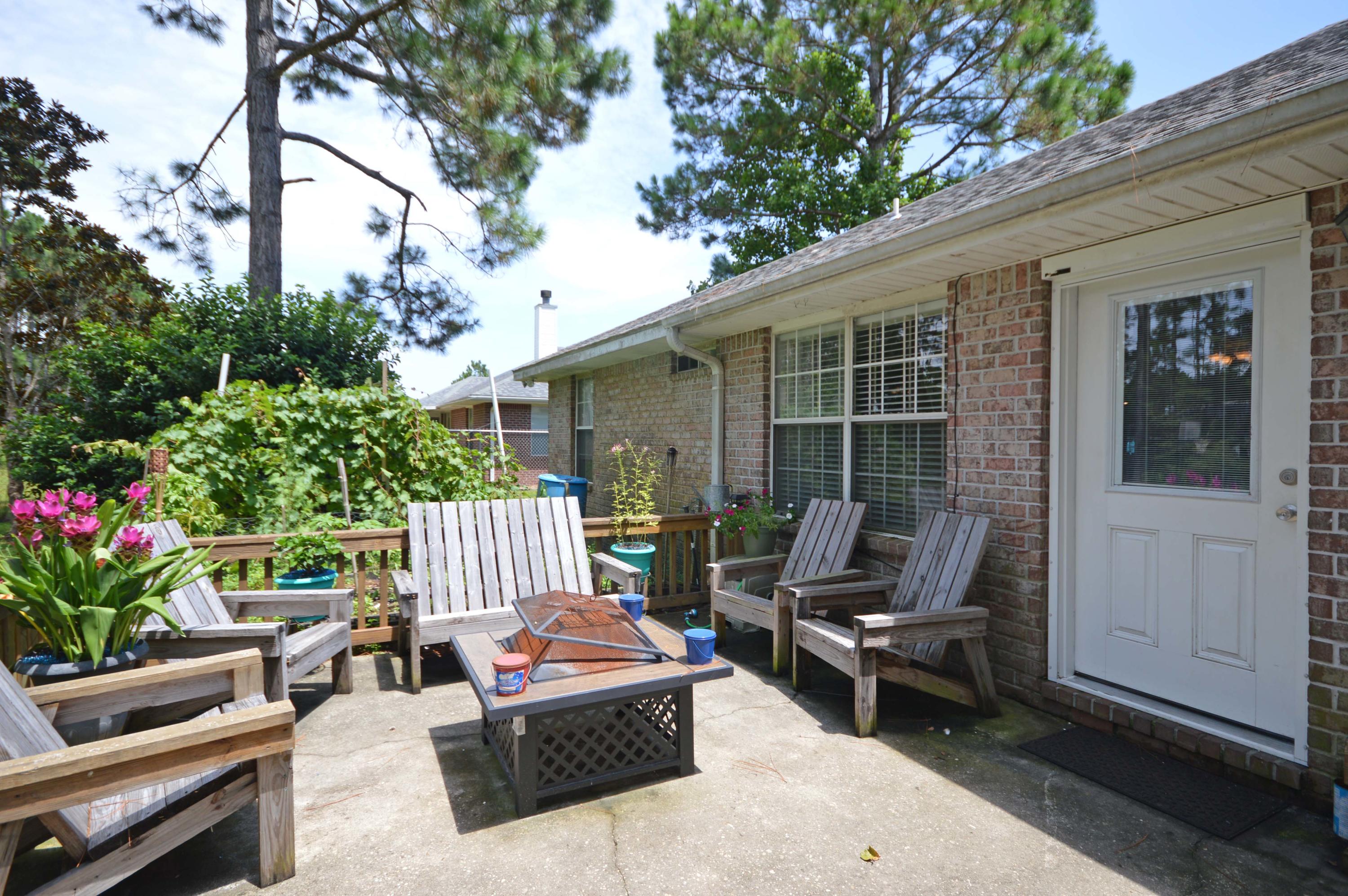 7544 Loop Street Navarre, FL 32566 - Photo 5 of 54 Gallery Image 5