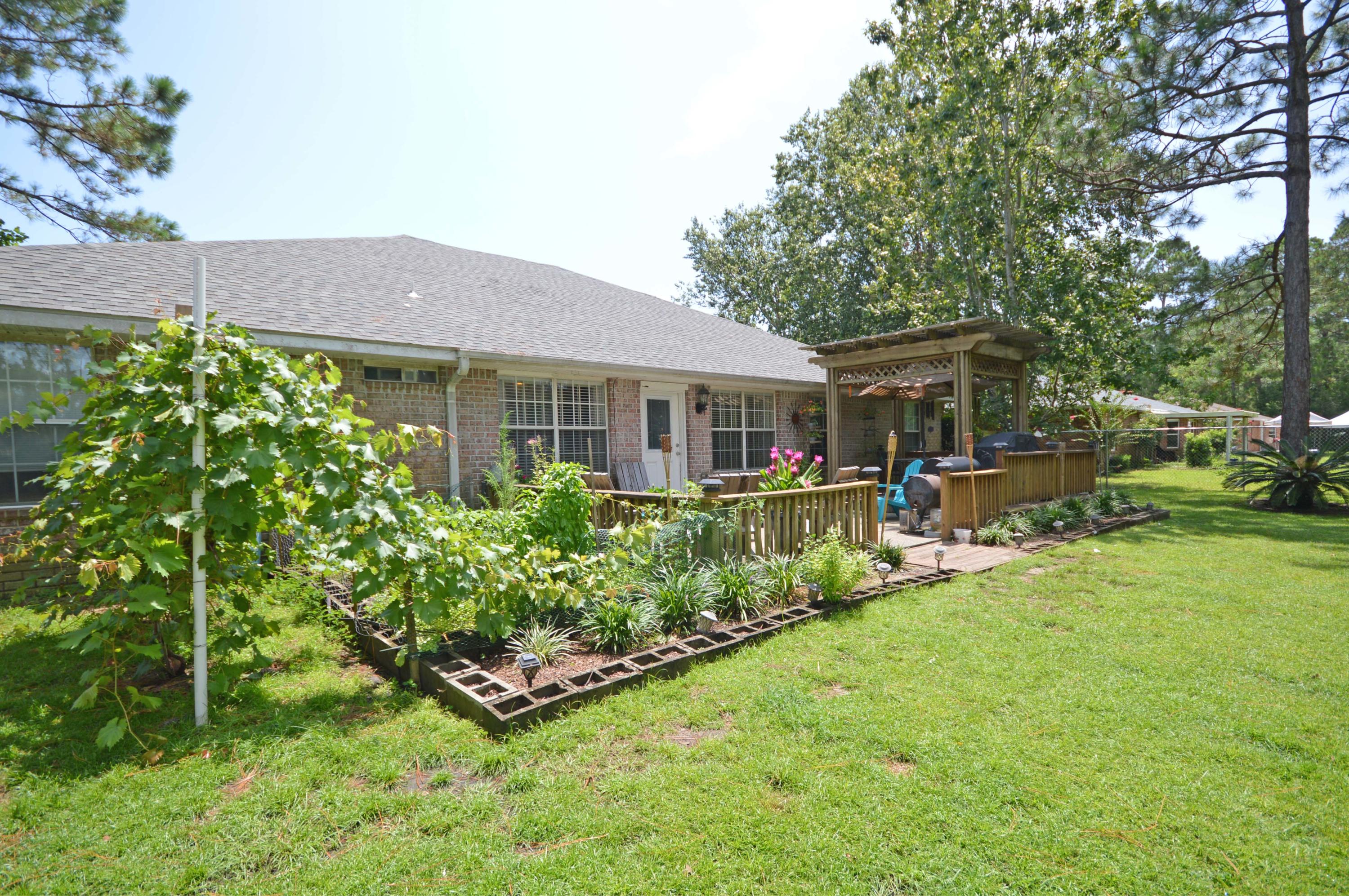 7544 Loop Street Navarre, FL 32566 - Photo 6 of 54 Gallery Image 6