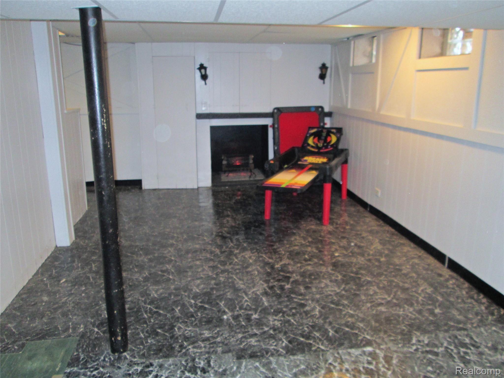 415 Sherbourne Street Inkster, MI 48141 - Photo 20 of 25 Finished Basement 1.jpg