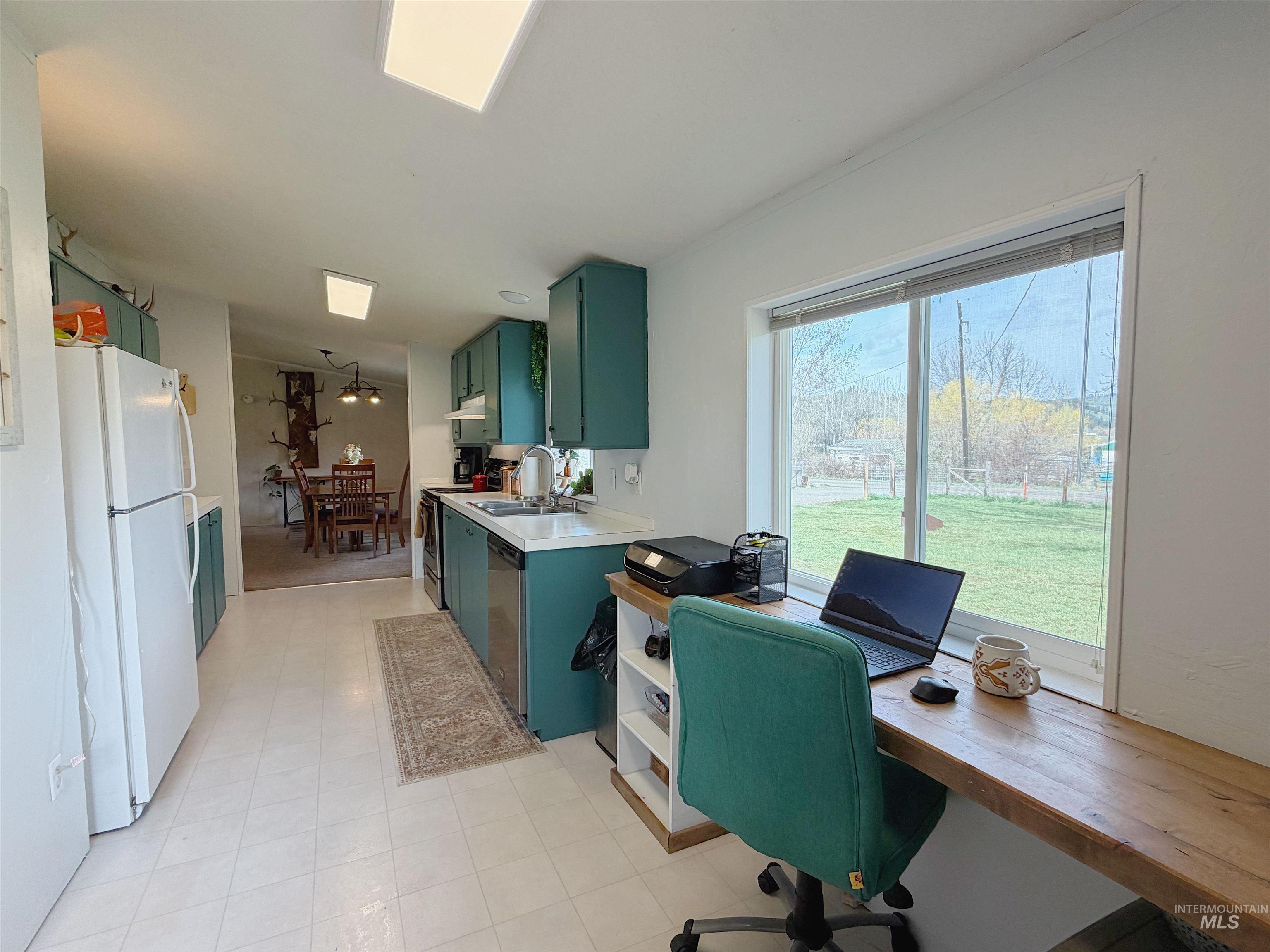 2605 West Frk Road Council, ID 83612 - Photo 20 of 34 Office with light flooring and a sink