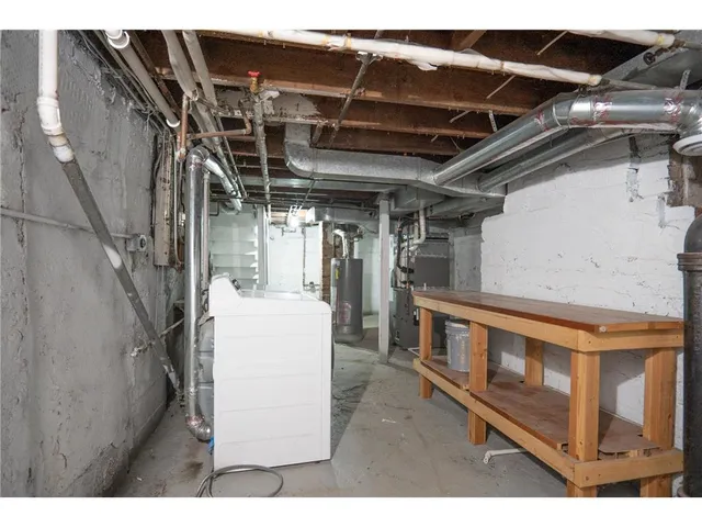 $2,400 | 608 7th Avenue South, Hopkins, MN 55343