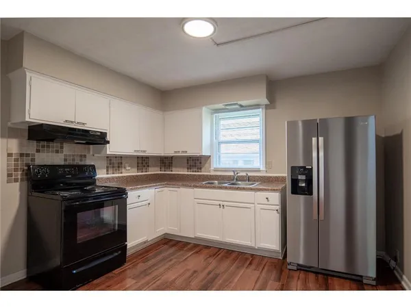 $2,400 | 608 7th Avenue South, Hopkins, MN 55343