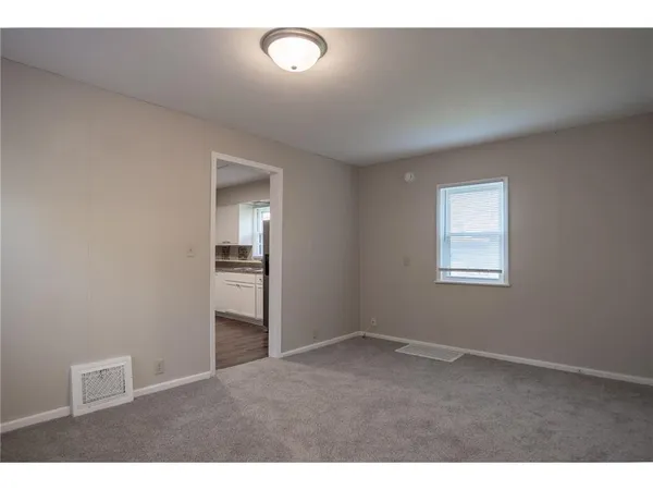 $2,400 | 608 7th Avenue South, Hopkins, MN 55343