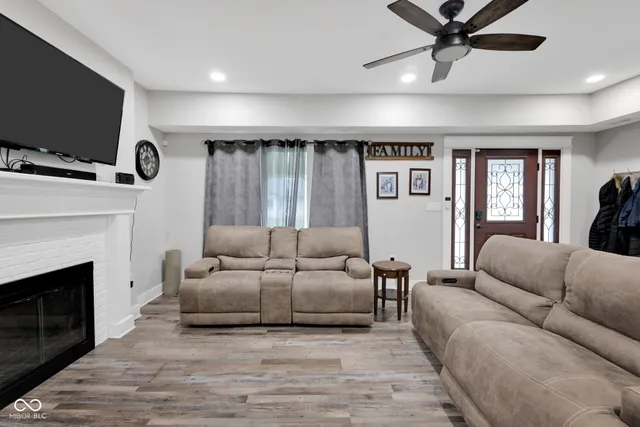 $399,900 | 607 Lasalle Street, Indianapolis, IN 46201