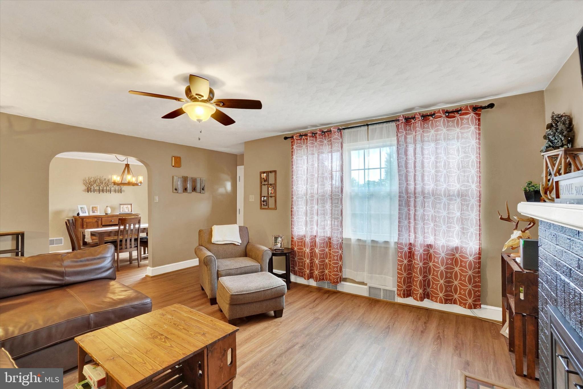 824 Rathton Road York, PA 17403 - Photo 5 of 25 Gallery Image 5