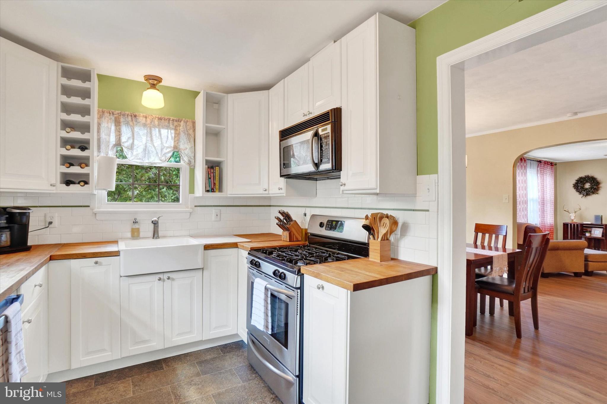824 Rathton Road York, PA 17403 - Photo 9 of 25 Gallery Image 9