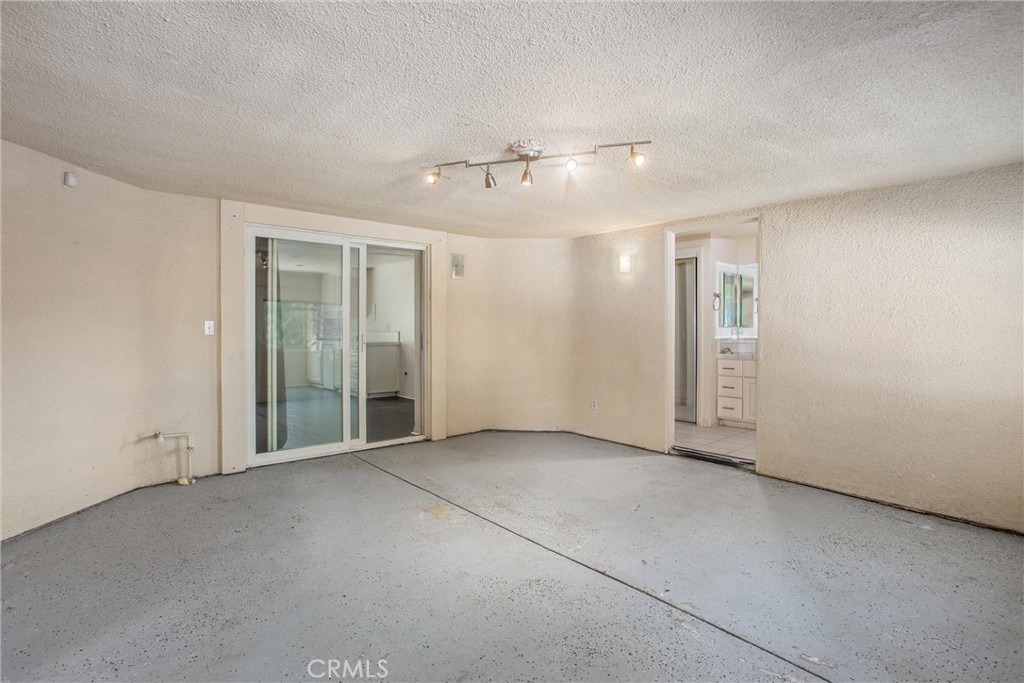 6966 Ranch View Road Riverside, CA 92506 - Photo 48 of 73