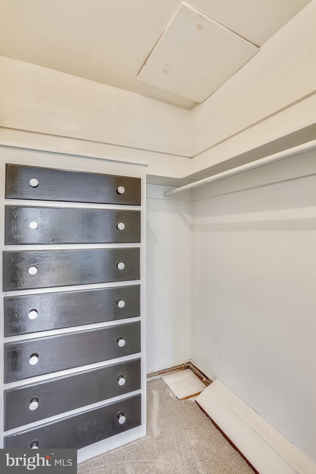 28804 Ridge Road Mount Airy, MD 21771 - Photo 19 of 39 walk-in closet