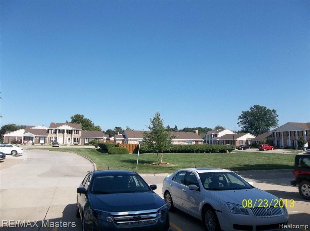 18640 Rudgate Street, Unit 57 Southgate, MI 48195 - Photo 14 of 14 Rudgate Pool and Clubhouse.jpg