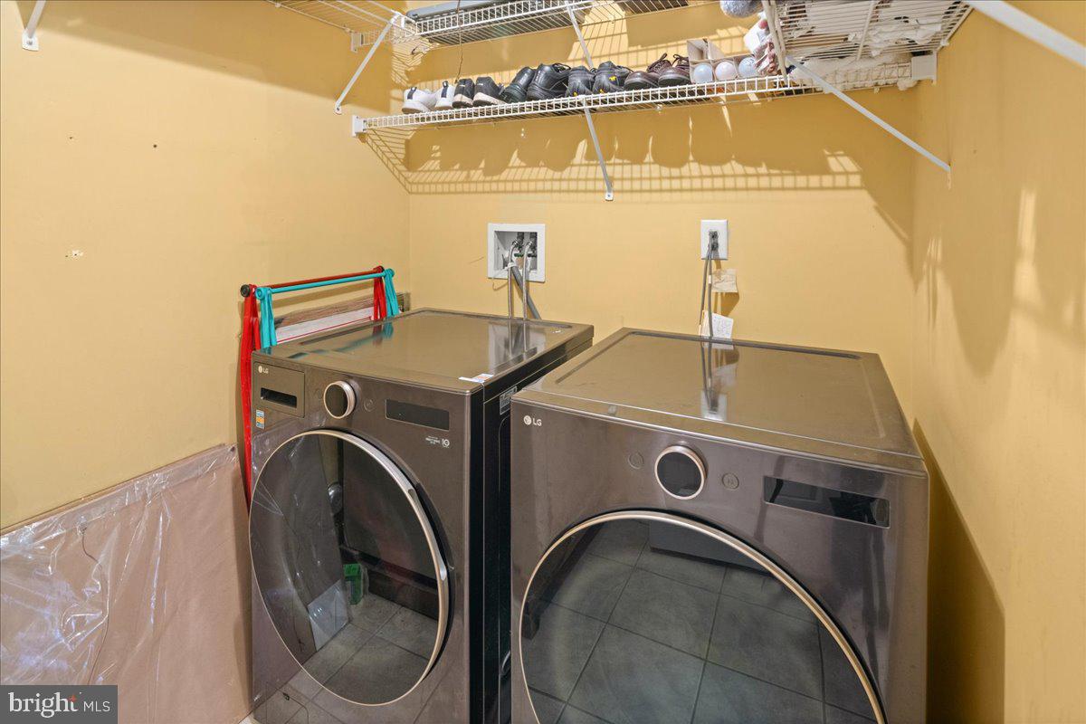 316 Watkins Road Pennington, NJ 08534 - Photo 25 of 37 a utility room with dryer and washer