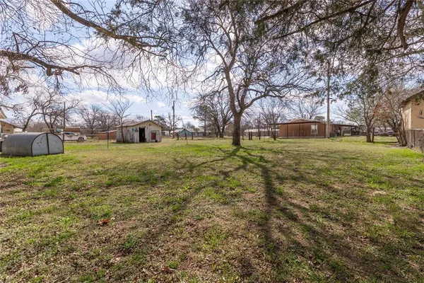 $129,900 | 540 East 1st Street, Cross Plains, TX 76443