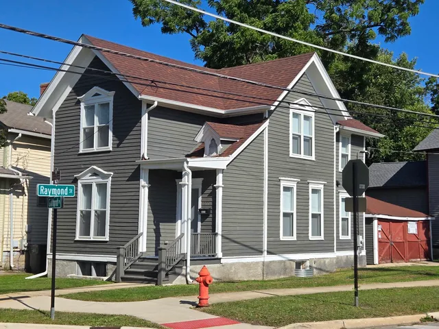 $329,000 | 277 Gifford Place, Elgin, IL 60120