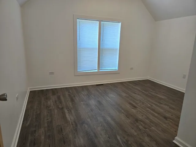 $329,000 | 277 Gifford Place, Elgin, IL 60120