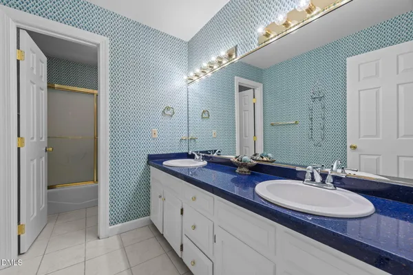 $729,900 | 25 St Andrews Court, Durham, NC 27707