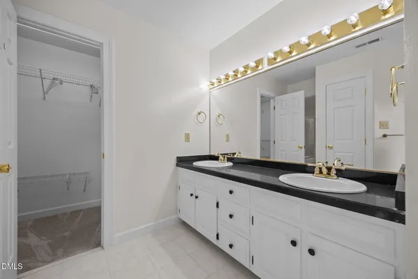 $729,900 | 25 St Andrews Court, Durham, NC 27707