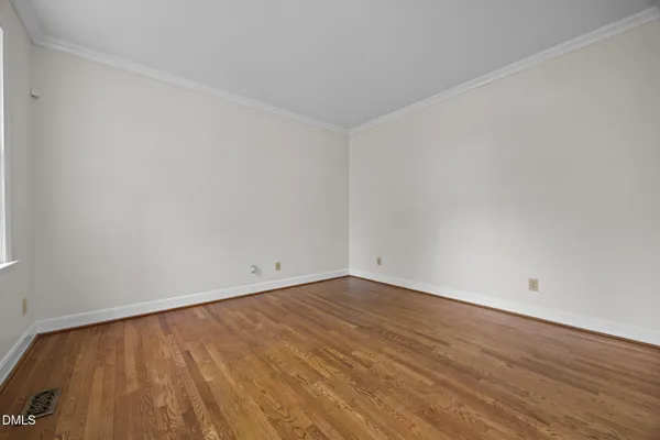 $729,900 | 25 St Andrews Court, Durham, NC 27707