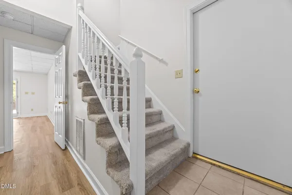 $729,900 | 25 St Andrews Court, Durham, NC 27707