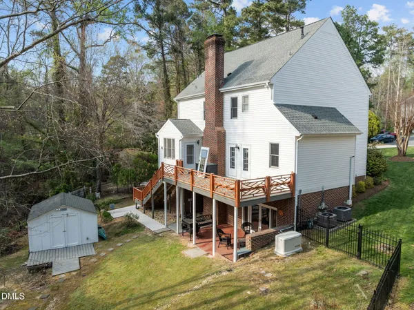 $729,900 | 25 St Andrews Court, Durham, NC 27707