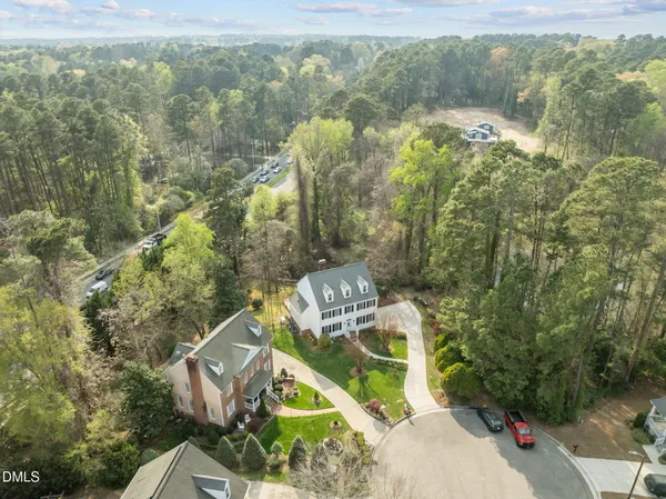 $729,900 | 25 St Andrews Court, Durham, NC 27707