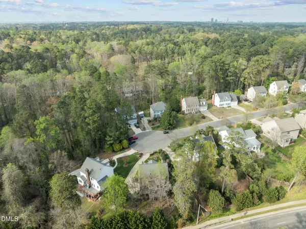 $729,900 | 25 St Andrews Court, Durham, NC 27707