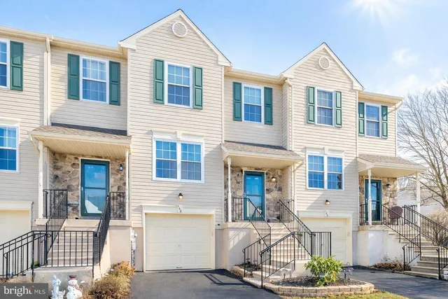 $405,000 | 146 Strawberry Lane, Perkasie, PA 18944
