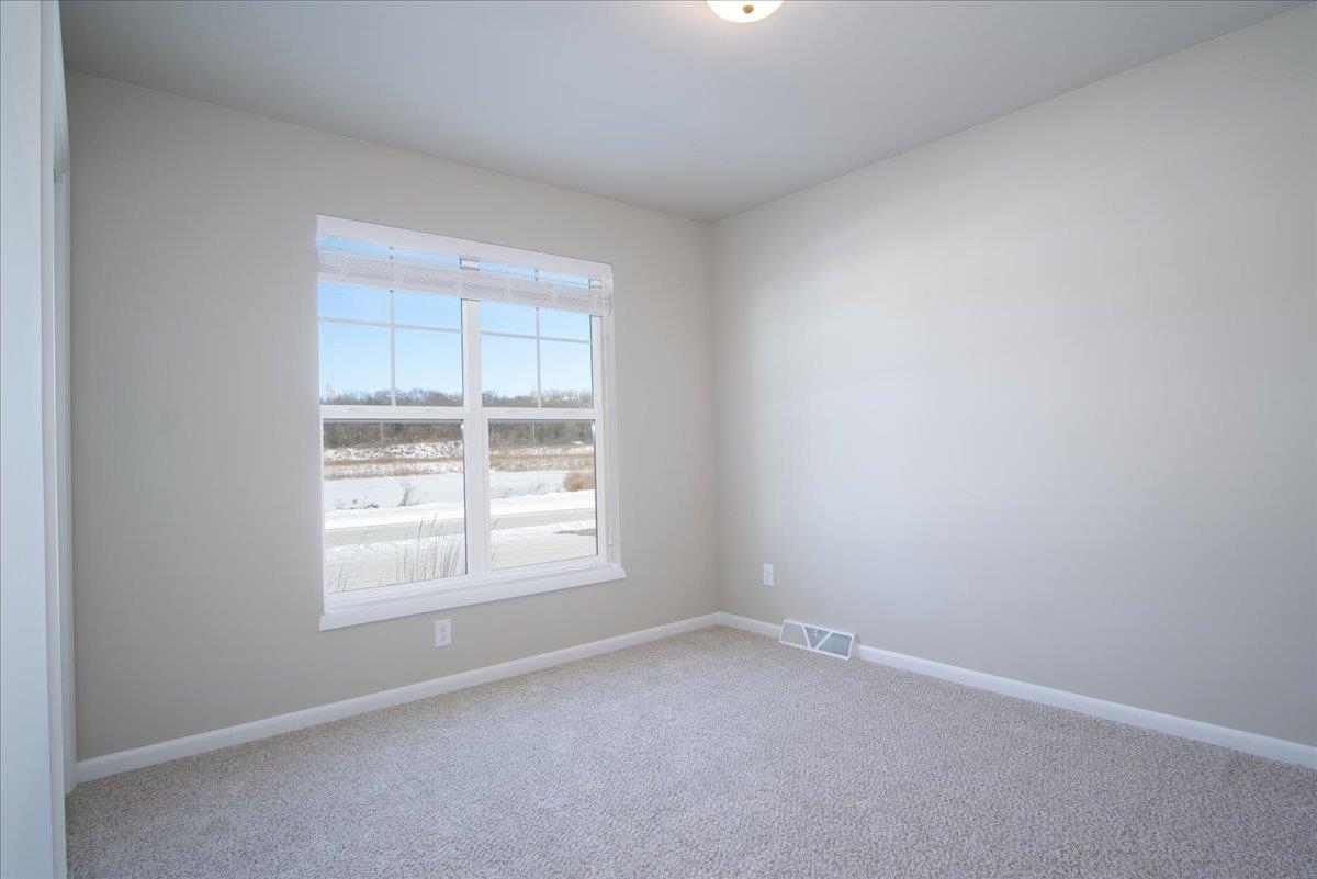 2175 Autumn Lake Madison, WI 53718 - Photo 13 of 22