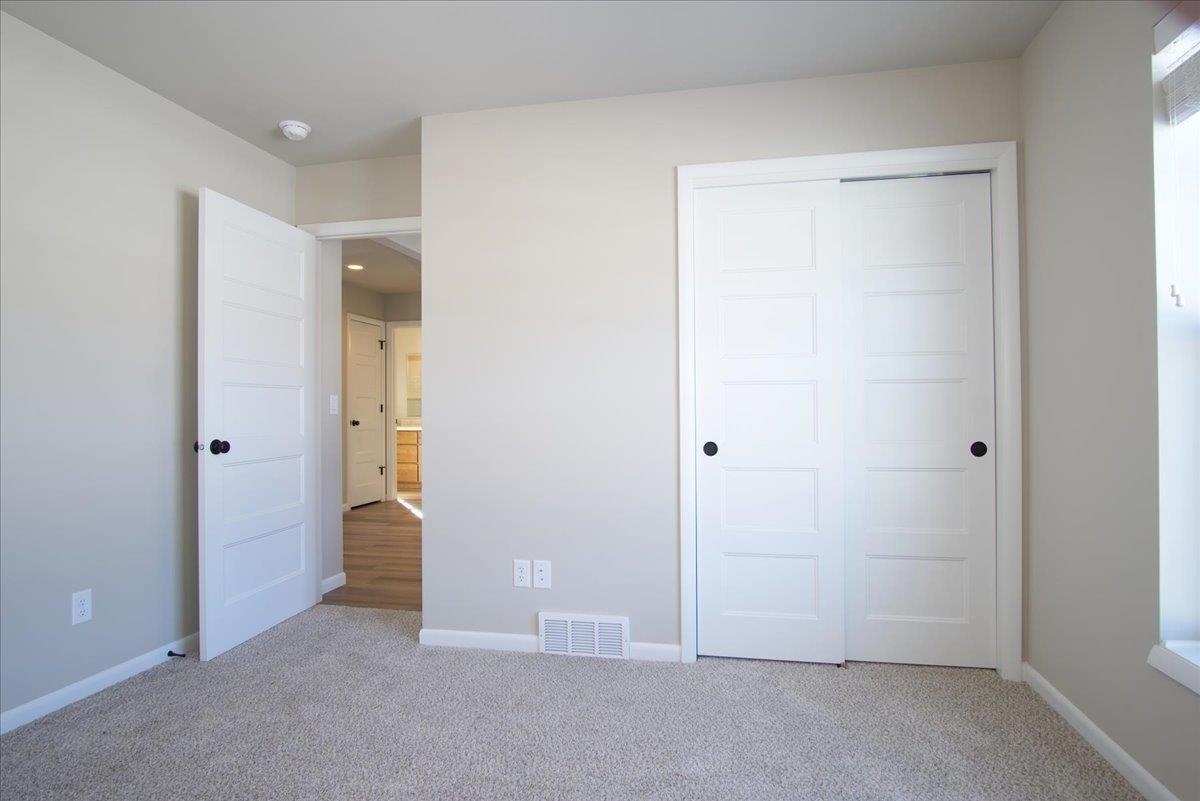 2175 Autumn Lake Madison, WI 53718 - Photo 15 of 22