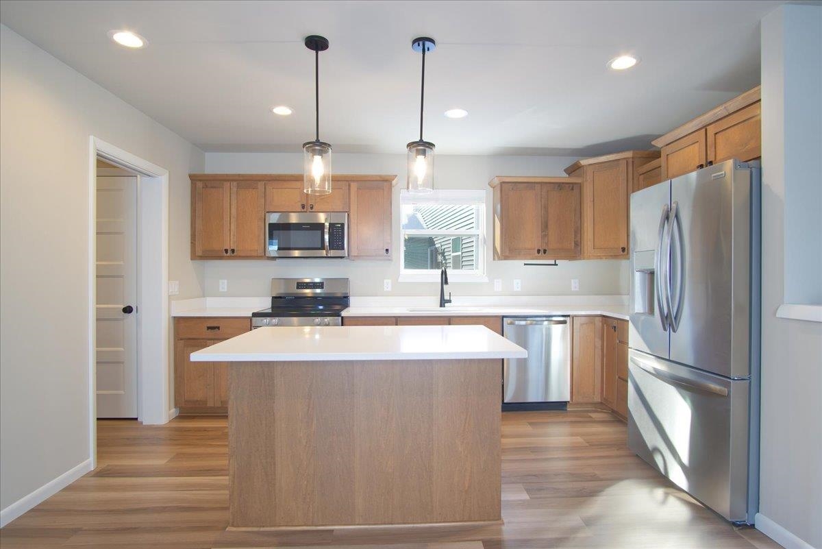 2175 Autumn Lake Madison, WI 53718 - Photo 4 of 22