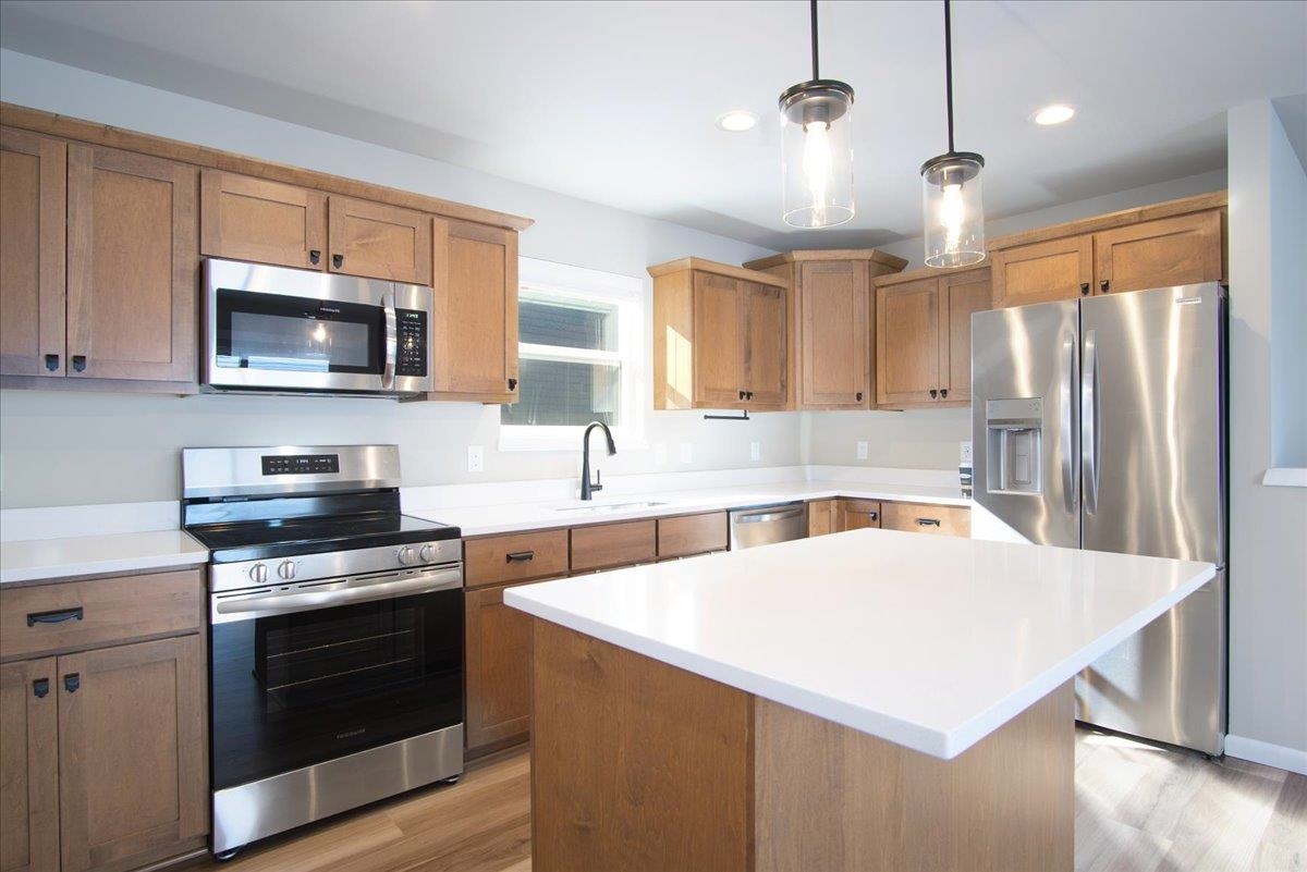 2175 Autumn Lake Madison, WI 53718 - Photo 5 of 22