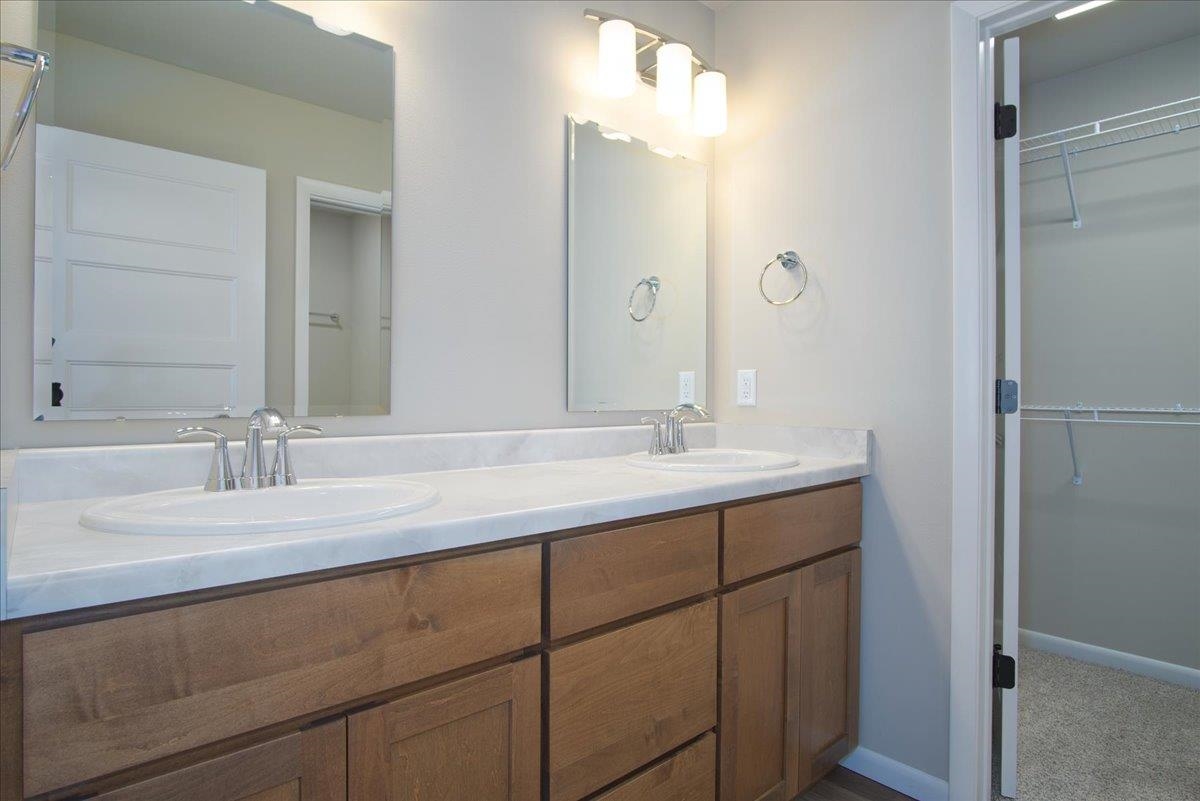 2175 Autumn Lake Madison, WI 53718 - Photo 10 of 22