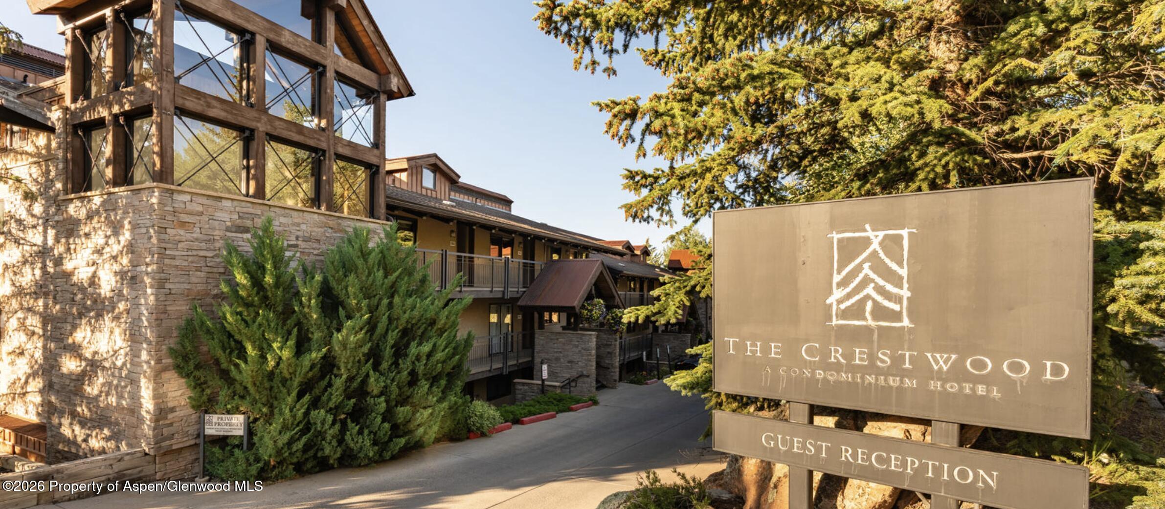 Crestwood Entrance